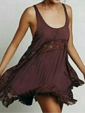 Free people She swings lace slip dress NWOT